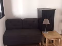 F1 meublé