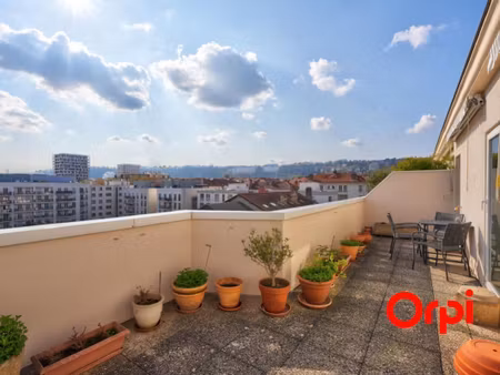 appartement de luxe à vendre dans le quartier perrache-le confluent