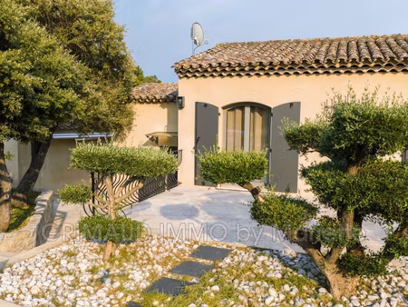 maison de luxe à vendre à le plan-de-la-tour