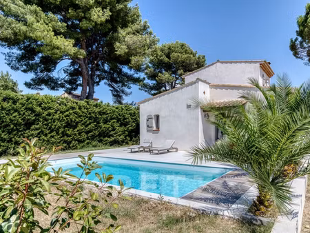 maison de luxe à vendre dans le quartier eoures
