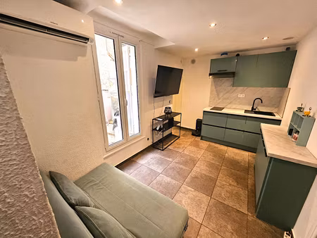 studio avec coin nuit indépendant, cannes bas terrefial