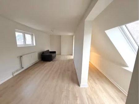 appartement à louer à rue paul hymans 14 schaerbeek (vbe63821)