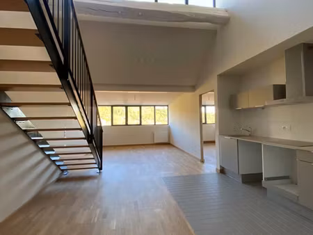 poitiers centre, t3 neuf de 84.75 m2