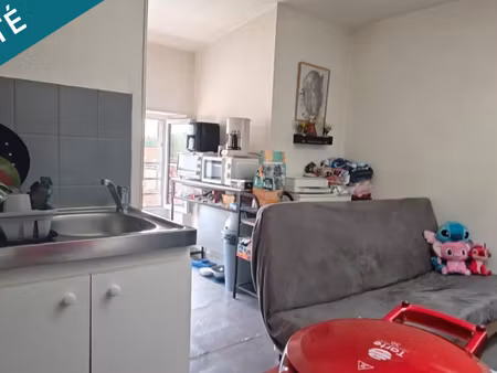 studio vendu loué – dernier étage, au calme côté cour