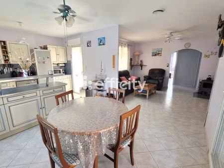 maison 5 pièces - 104 m²