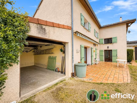 maison 13 pièces - 258 m²