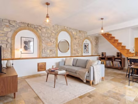maison 3 pièces - 90 m²