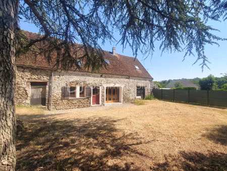 maison en pierre de 100 m² à la chapelle-gauthier