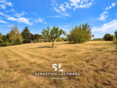 terrain à bâtir de 535 m2 à cadalen un cadre agréable pour