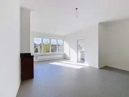 appartement te huur in wilrijk met 2 slaapkamers