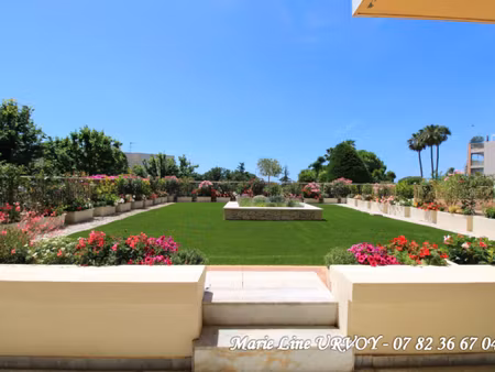 appart t4 avec jardins privés, dans résidence de standing sécurisée avec piscine et tennis
