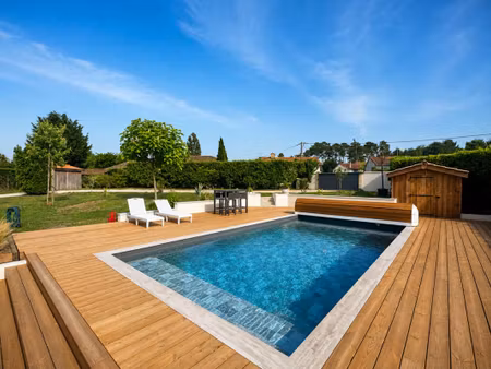 maison salles centre : 7 pièces 162 m2 garage et piscine et grand terrain