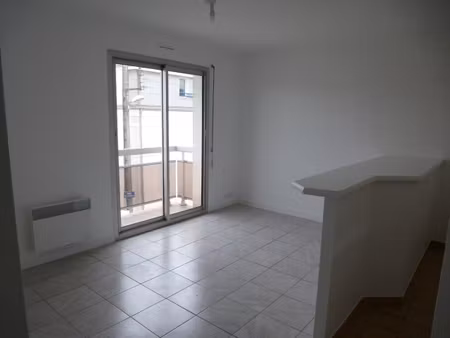 location appartement 2 pièces 27m² nantes 44300