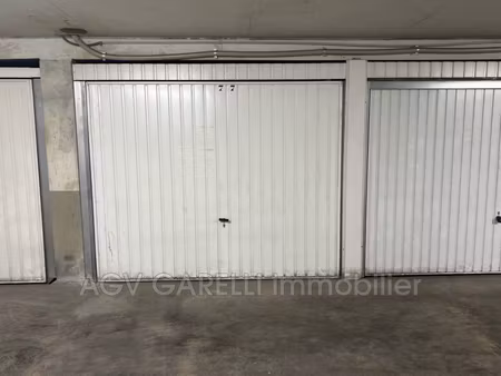 location parking hyeres 83400