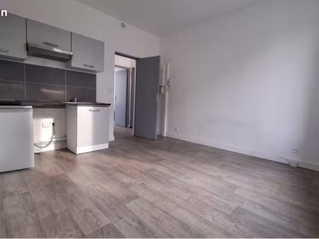 à louer - agréable t2 secteur courlancy / st-anne