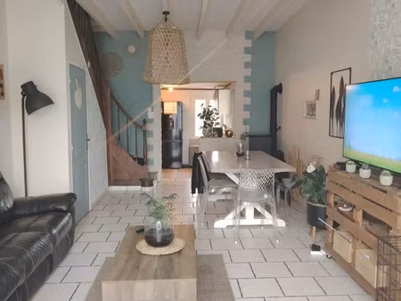 maison de ville roumazieres