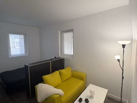 studio à 5 min à pied de la gare de corbeil essonnes