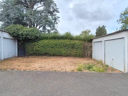 parking/box 14 m² calonne ricouart