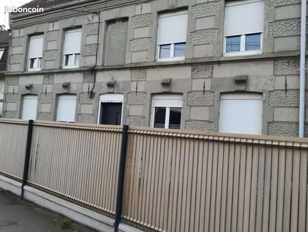maison 77m² dans un village sympa