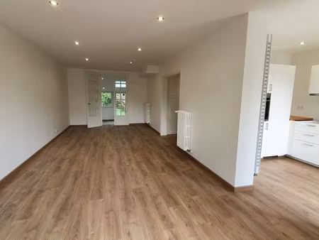 grande maison familiale rénovée – 6 chambres – jardin – 2 garages