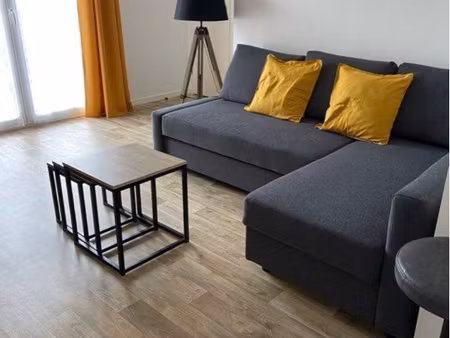 appartement t2 avec balcon, cave, parking souterrain sécurisé