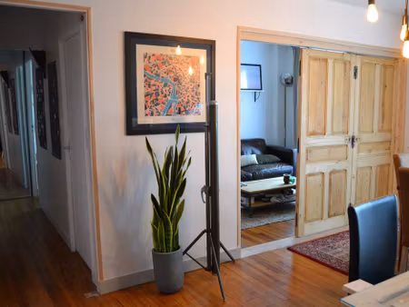 t3 meublé 57 m² - clim- balcon-cave-crampel