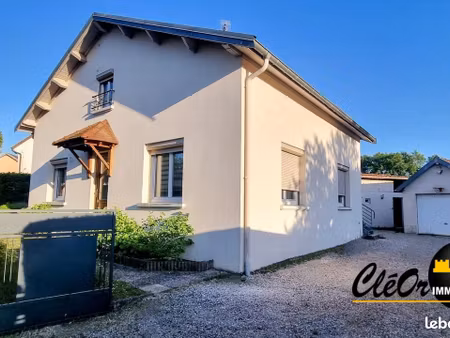 maison 6 pièces 126 m²