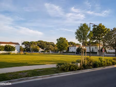 terrain 710 m² royan
