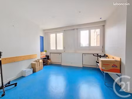commerce 45 m²