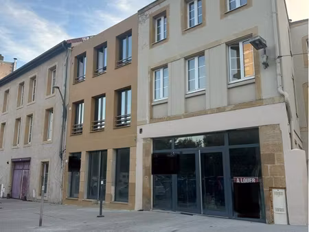 local commercial/ bureau metz