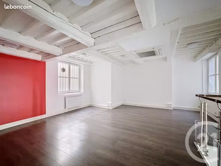 commerce 105 m²