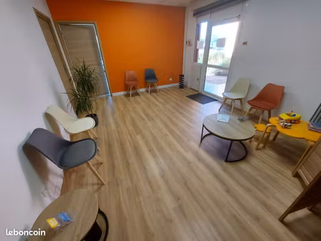 bureau (14 m2) pour activité libérale dans une maison de santé