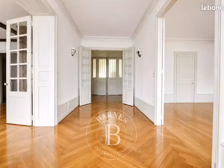 appartement 5 pièces 160 m²