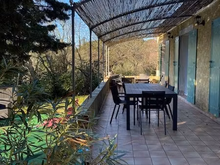 villa 6 pièces 163 m²