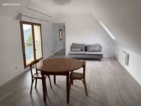 a louer 2 pièces 48m2 avec parking
