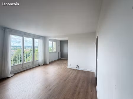 appartement 5 pièces – 72 m² – lumineux – vue dégagée – ascenseur