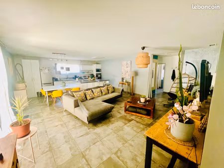 magalas – maison contemporaine de 112 m² avec espace indépendant de 23 m² accès direct– te