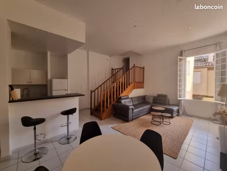 grand duplex 4 pièces 78 m² centre ville aix en provence vu sur cour intérieure