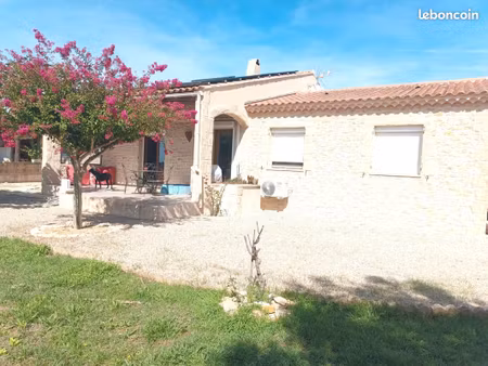 ensemble de villa avec appartement et studio