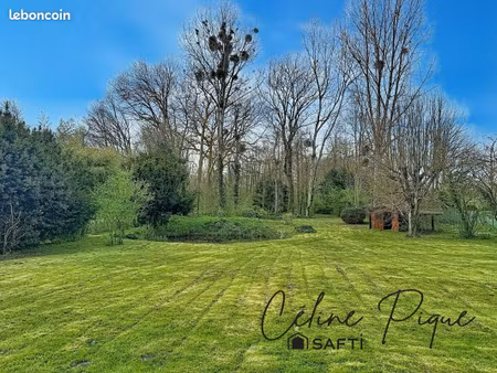maison 9 pièces 225 m²