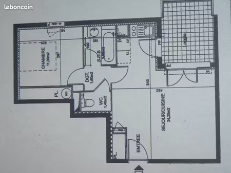 t2, 42m2, + loggia 7,5 m2 vue jardin, + parking