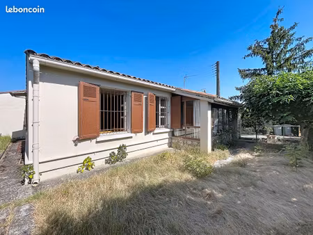 villa 4 pièces 82 m²