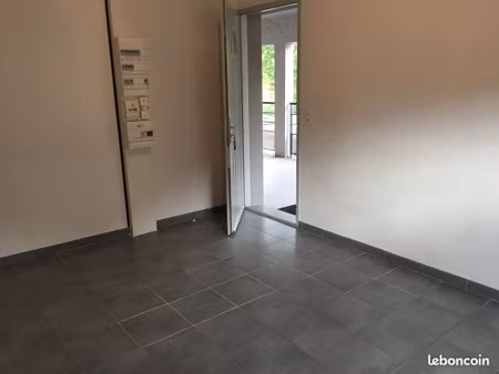 38230 chavanoz - appartement t2