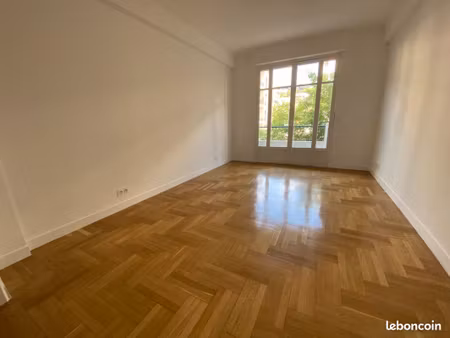 3 pièces 69 m² - nice gorbella