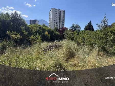 terrain 852 m² echirolles