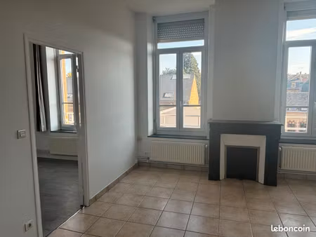 sedan spacieux f2 renove avec garage