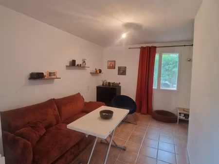 studio meublé à louer – lambesc (13)