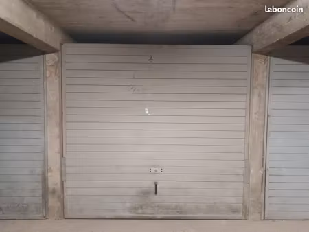garage. 14m2. marechal foch-jean jaurès. grenoble