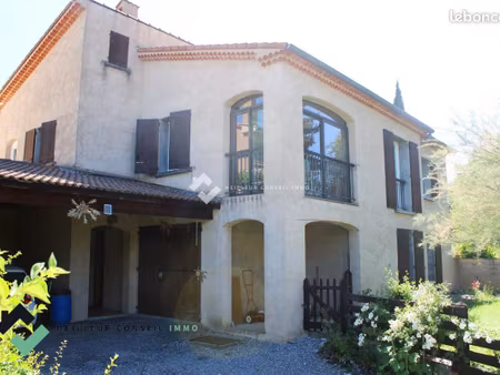 maison 6 pièces 147 m²