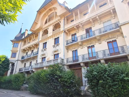 appartement 2 pièces 64 m²